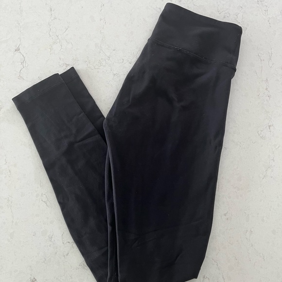 lululemon athletica Pants - Lululemon Wunder Under 28" Leggings